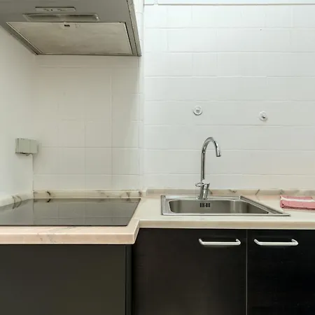 Гостьовий будинок Estrela House By Homing *