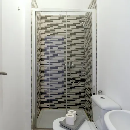 Гостьовий будинок Estrela House By Homing *