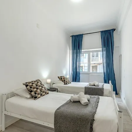 Estrela House By Homing Гостьовий будинок